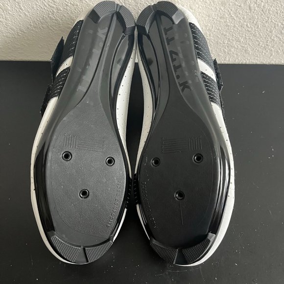 NWOT Fizik Powerstap R5 White and Black Unisex Cycing Shoes Size 8.5 - Picture 9 of 10